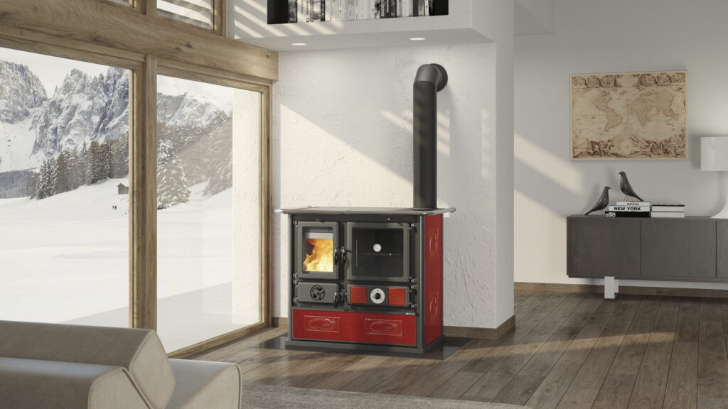 Cuisinière bouilleur à bois La Nordica TermoRosa DSA dans une cuisine